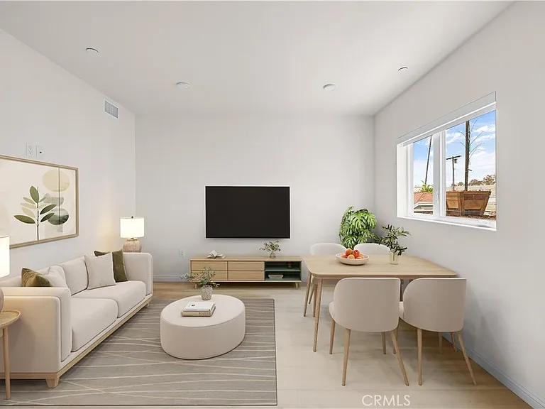 1818 S Norton Ave #309 — Photo 6