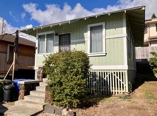 1607 Pohaku St, Honolulu, HI 96817