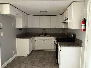 509 E Central Ave APT 6, Hemet, CA 92543