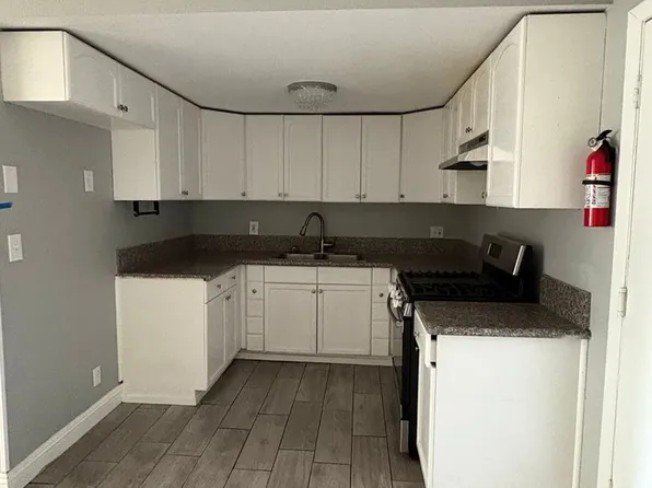 509 Central, 509 E Central Ave APT 2, Hemet, CA 92543