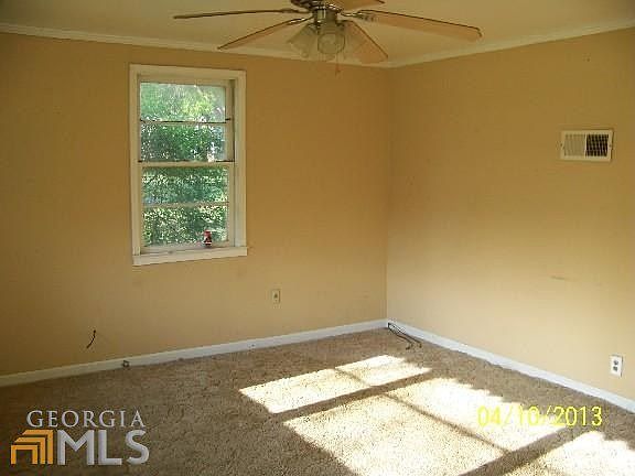 5th image of 224 Houseal St