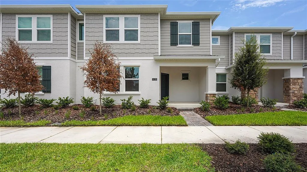 3 bed, 2.5 bath, 1823 sqft, $2,150 — Photo 2