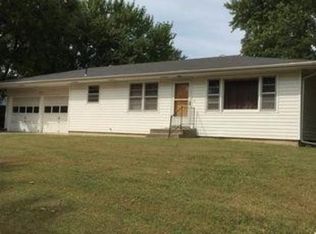 219 E 8th St, Alma, KS 66401