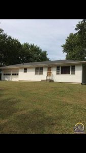 219 E 8th St, Alma, KS, 66401
