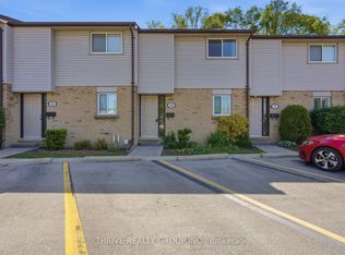 215 Commissioners Rd W #10, London, ON N6J 1X9