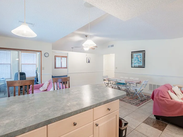 13009 Club Dr — Photo 9