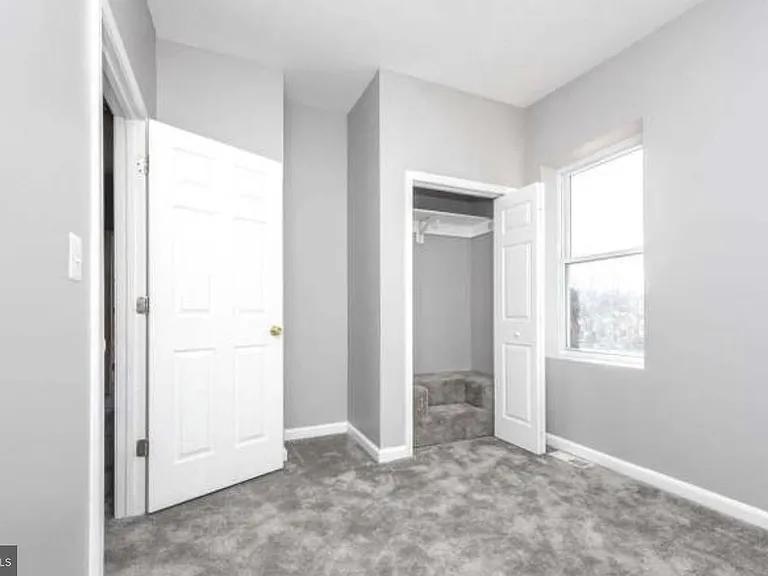 1638 Cole St — Photo 10