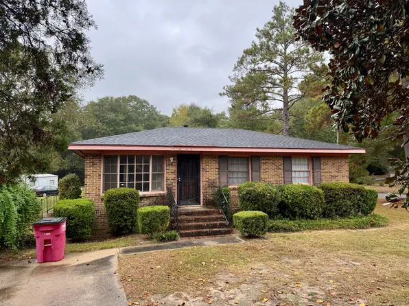 2890 Tarver Ct, Macon, GA 31217