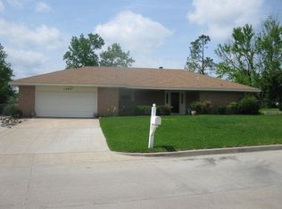 1323 Willow Brook St, Ada, OK 74820