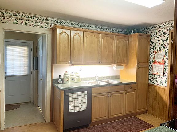 5th image of 7020 Mary Ave