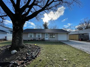 2703 W Daniel St, Champaign, IL 61821