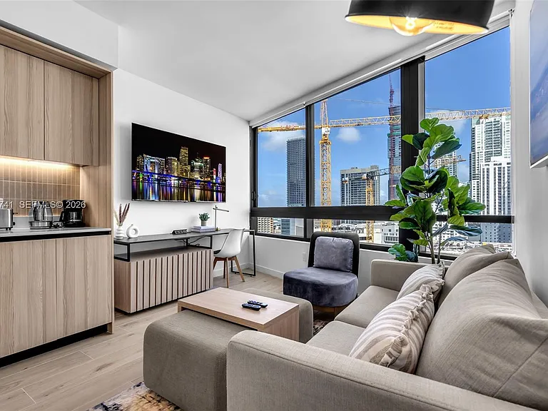 225 N Miami Ave #1709 — Photo 7