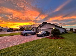 17047 Sunny Lake Ct, Alva, FL 33920