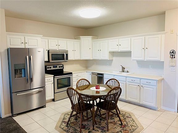 4th image of 1355 SE Florence Dr APT 502
