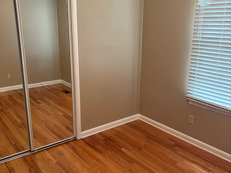 11157 Thornton Dr — Photo 8