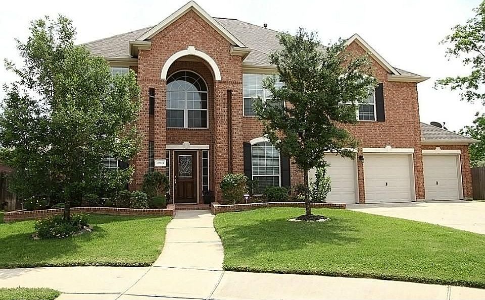 1st image of 19114 Camden Woods Ct
