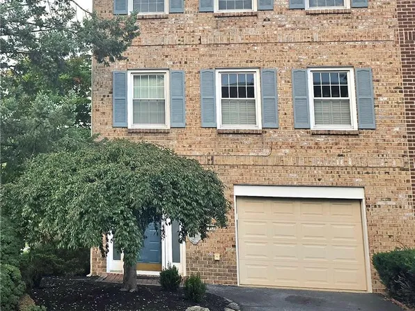 977 Barnside Ct, Allentown, PA 18103