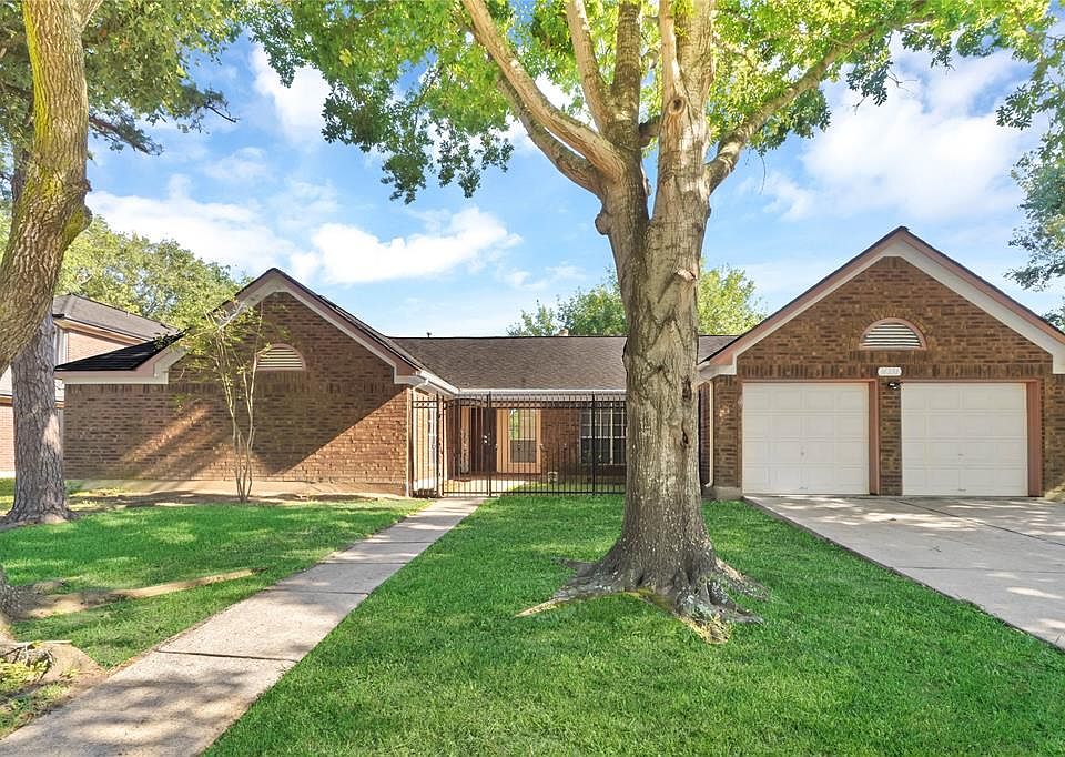 1st image of 16231 Salida De Sol Dr