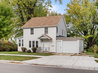 516 W South St, Stoughton, WI 53589