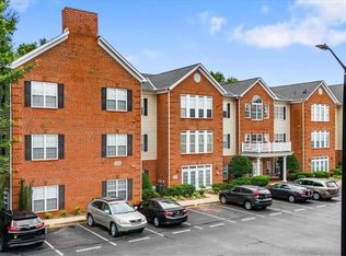 524 College Rd APT 306, Greensboro, NC 27410