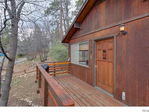 4th image of 392 Vista Ave