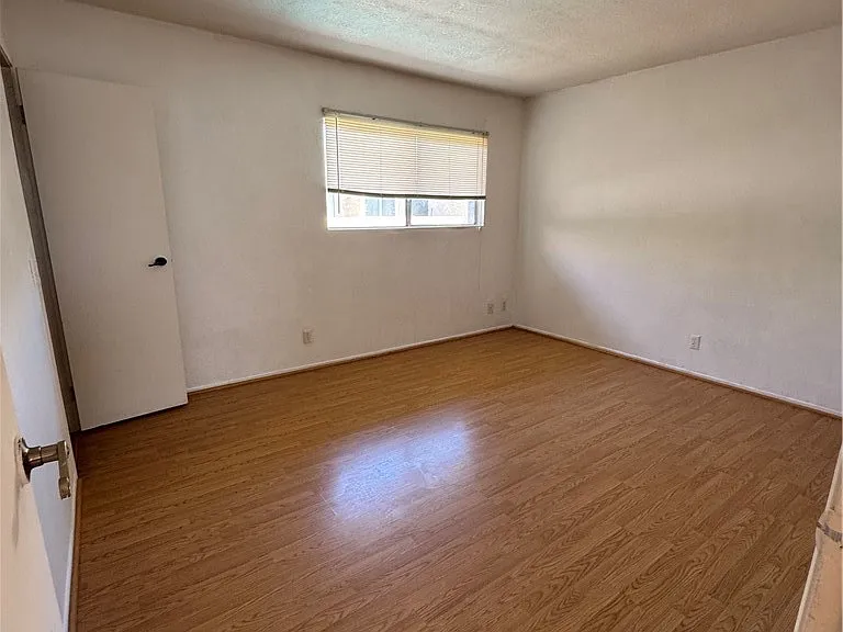 1231 Hillandale Ave #10 — Photo 6