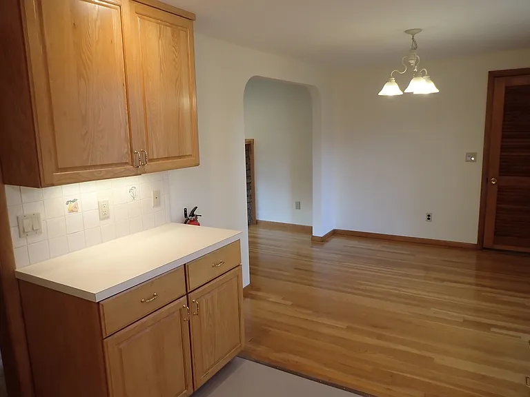131 Jarvis Cir — Photo 5