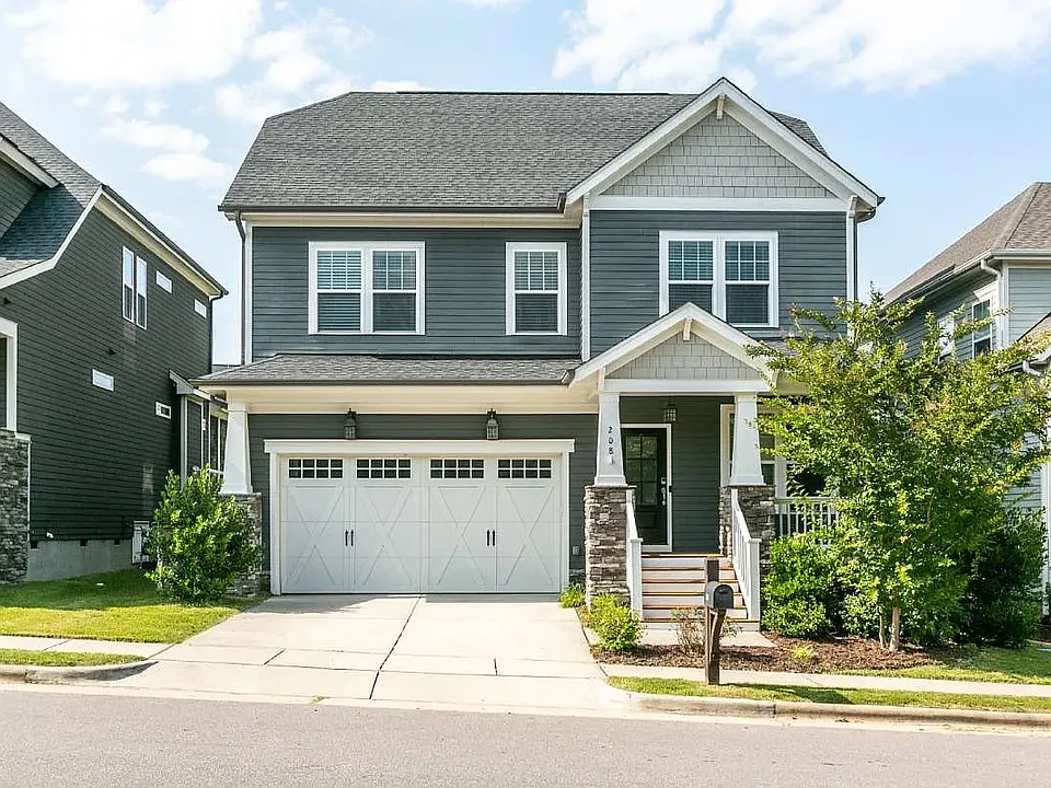 208 Tyner Loop Cir