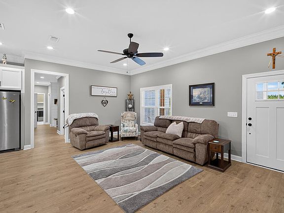4th image of 2308 Thomas St