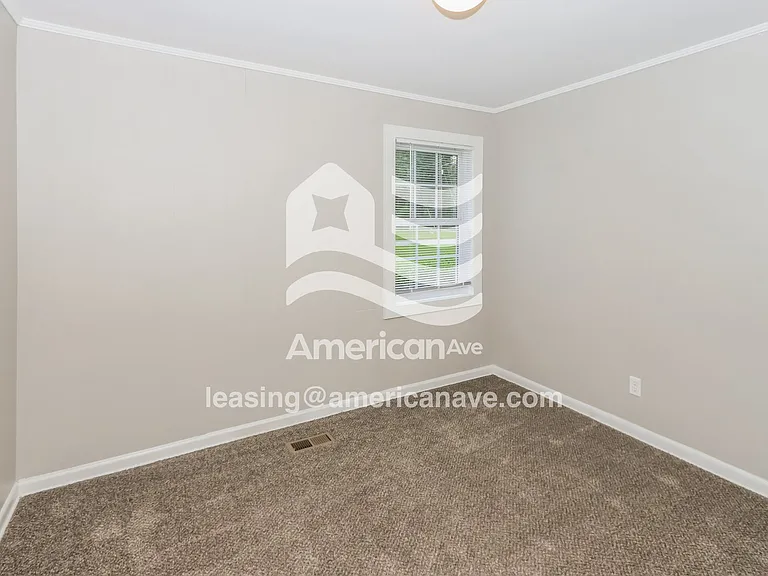1542754_013_wm_-_bedroom_13062776.jpg