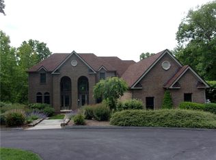 77 Iroquois Trl, Glocester, RI 02857