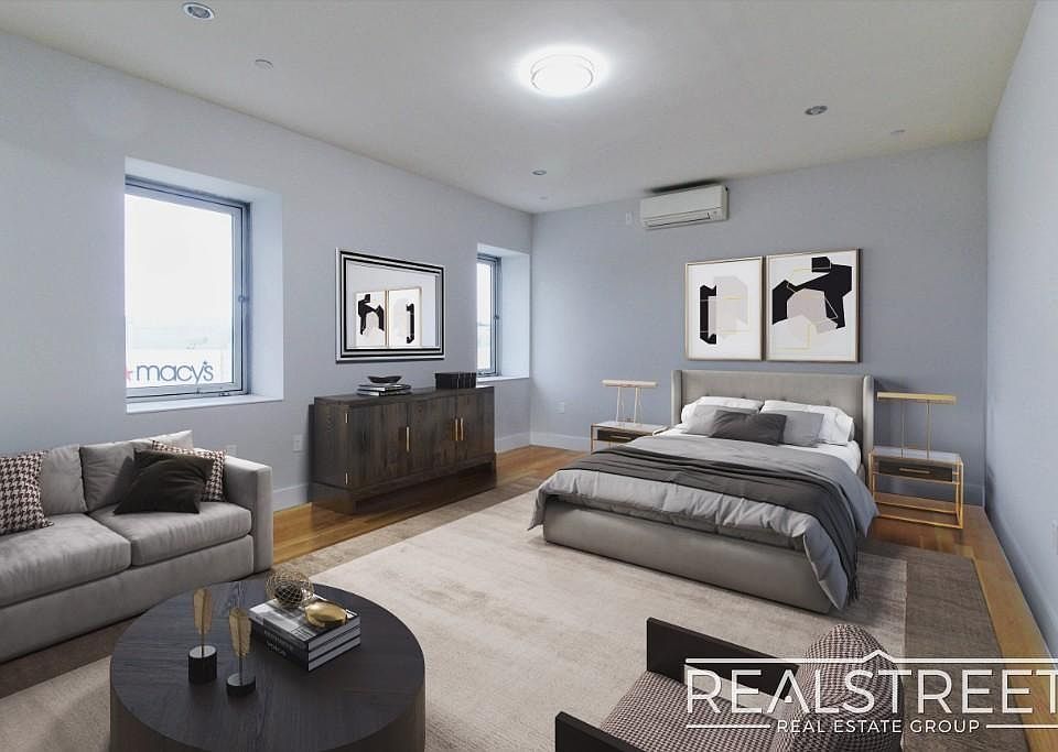 1st image of 90-02 Queens Blvd #614