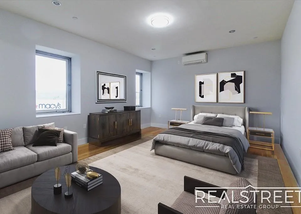 90-02 Queens Blvd #512