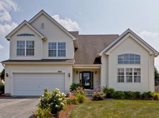 1403 Deer Creek Ln, Lake In The Hills, IL 60156