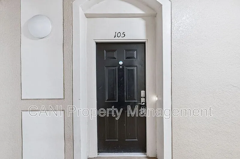 3 bed, 2.0 bath, 1412 sqft, $2,000 — Photo 2