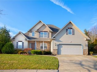 31954 Pondside Dr, Avon Lake, OH 44012
