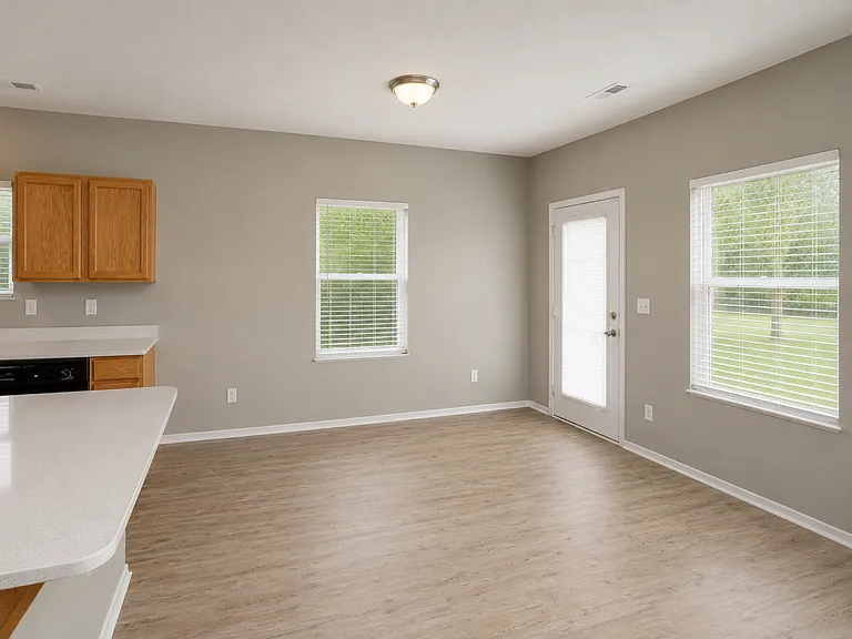 Holly Ridge Townhomes — Photo 7