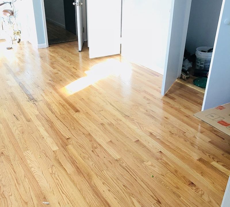 1st image of 2335 31st St APT 1R
