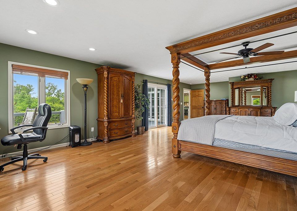 16th image of 6052 Morganton Rd