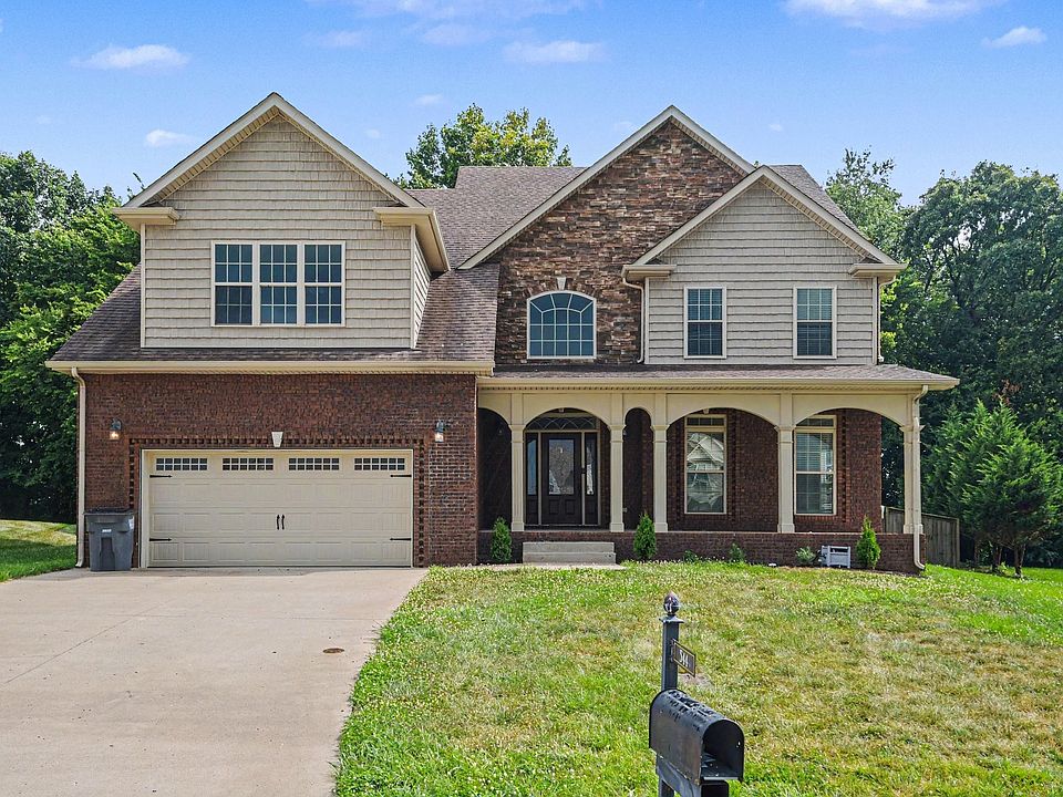1st image of 544 Larkspur Dr