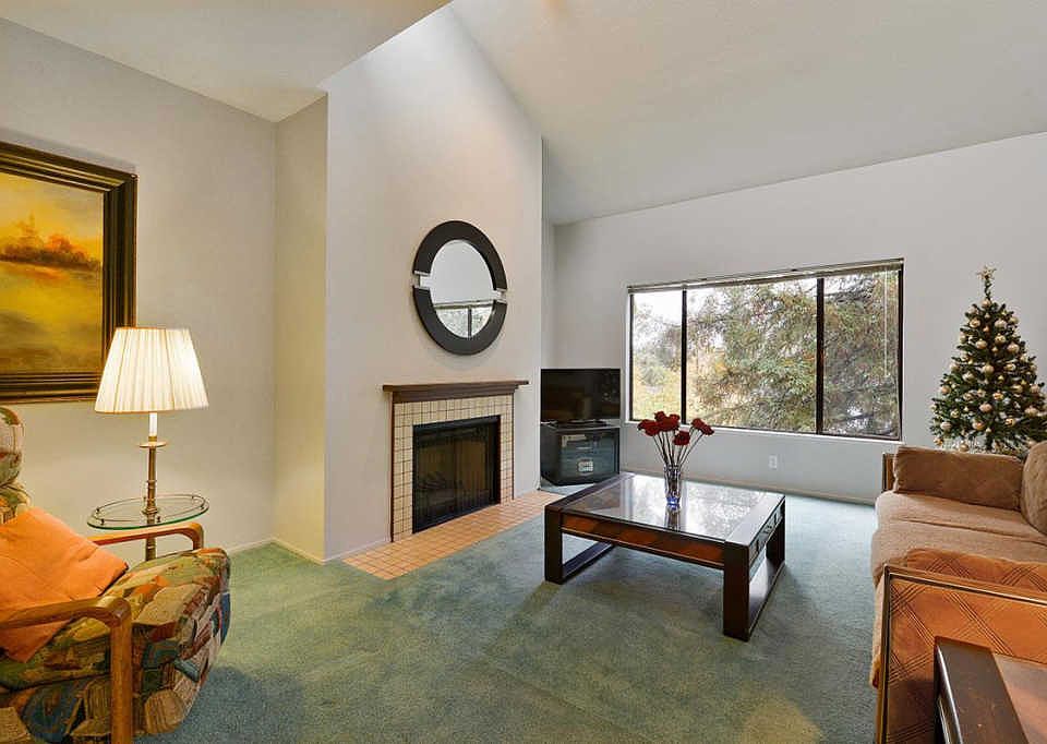 1st image of 425 N El Camino Real Unit 303