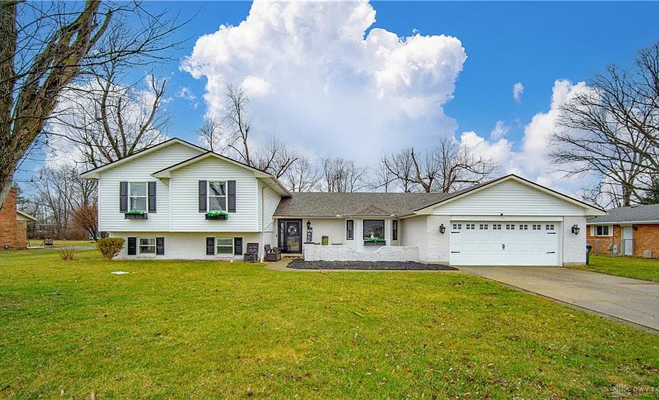 1st image of 3568 Old Oaks Dr
