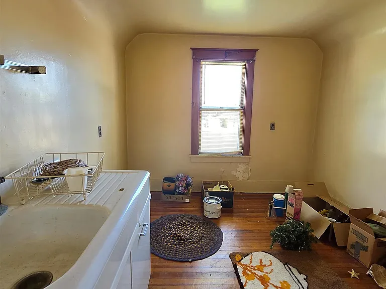 39 Arnold St — Photo 11