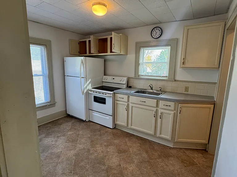 1510 Kinyon St #2 — Photo 3