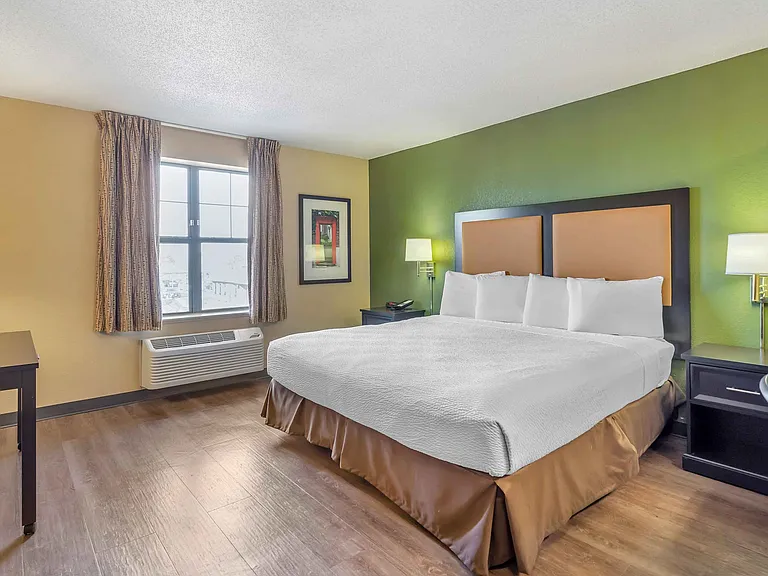 Studio Suite - 1 King Bed