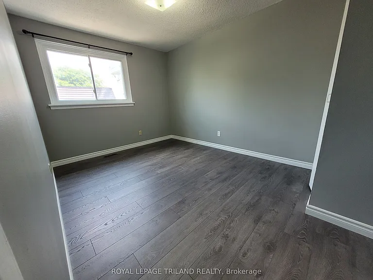 585 Gainsborough Rd #66 — Photo 3