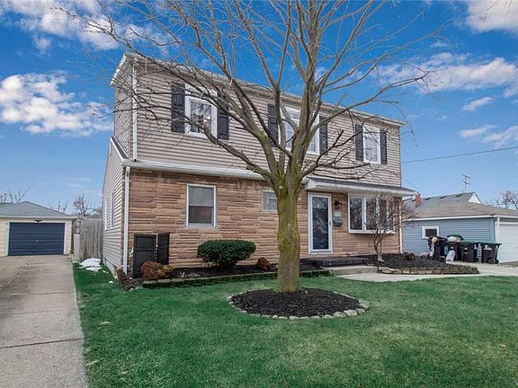 2nd image of 360 Floradale Ave