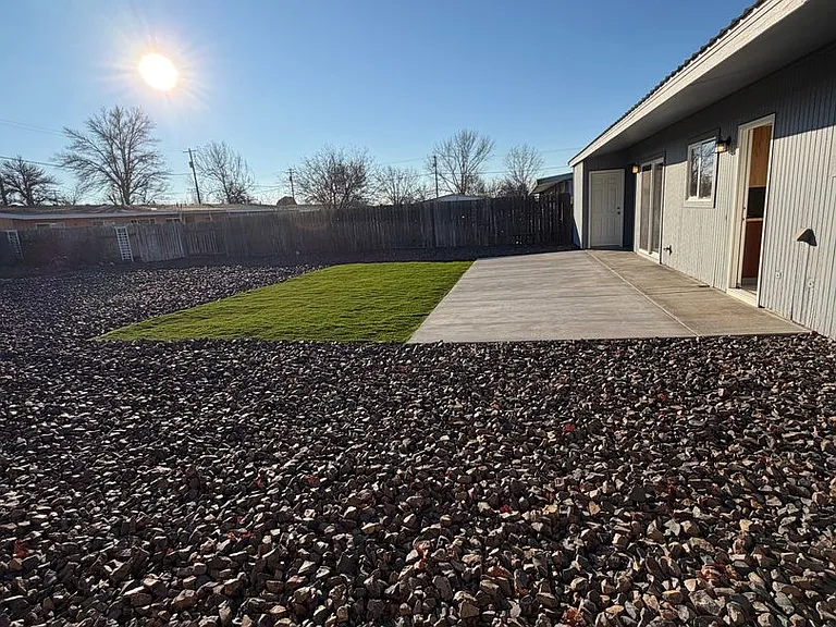 8915 Travis Dr #B — Photo 18