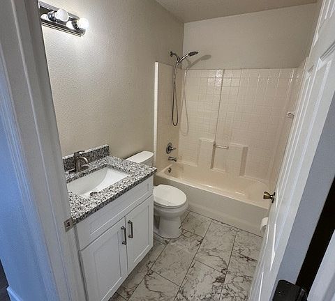 5th image of 23 Freneau Ln #B