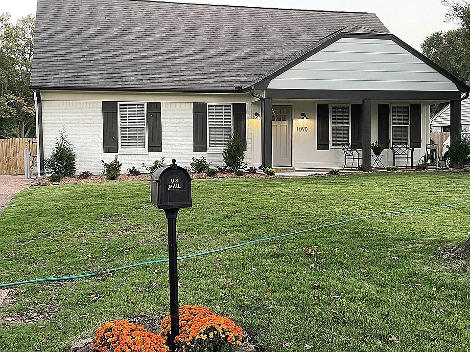 1st image of 1090 Brado Dr